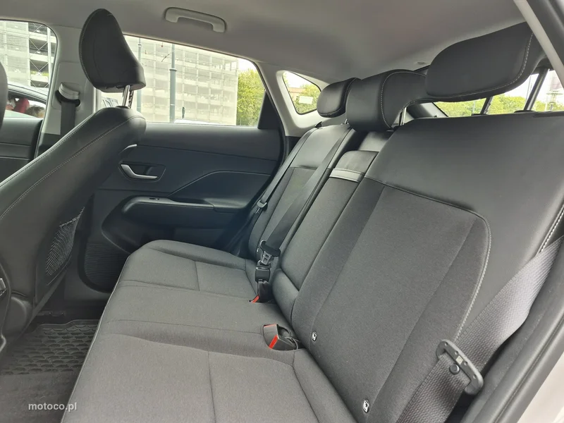 Hyundai KONA 25
