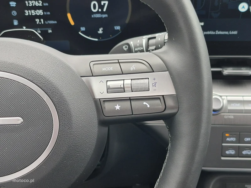 Hyundai KONA 31