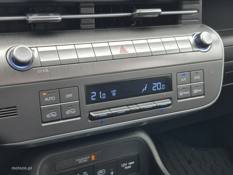 Hyundai KONA 36