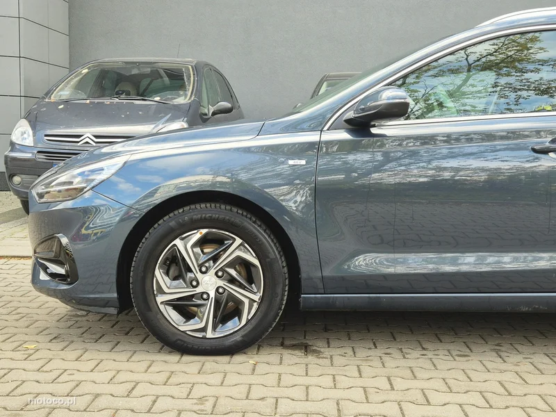 Hyundai i30 19