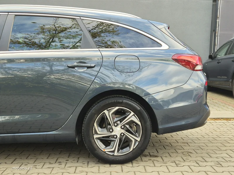 Hyundai i30 20
