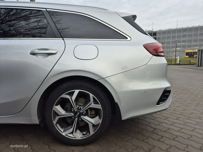Kia Nowy Ceed 16