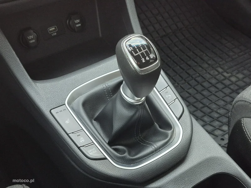 Hyundai i30 24