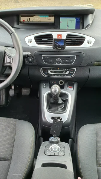 Renault Scenic III 19