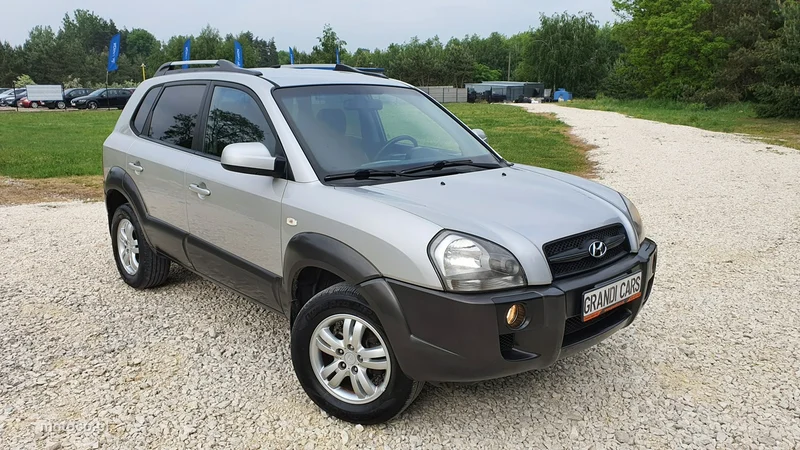 Hyundai TUCSON 4