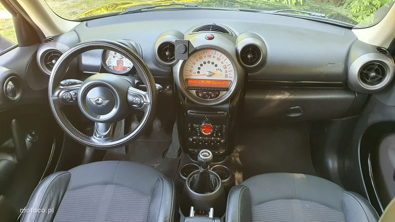 MINI Countryman 5