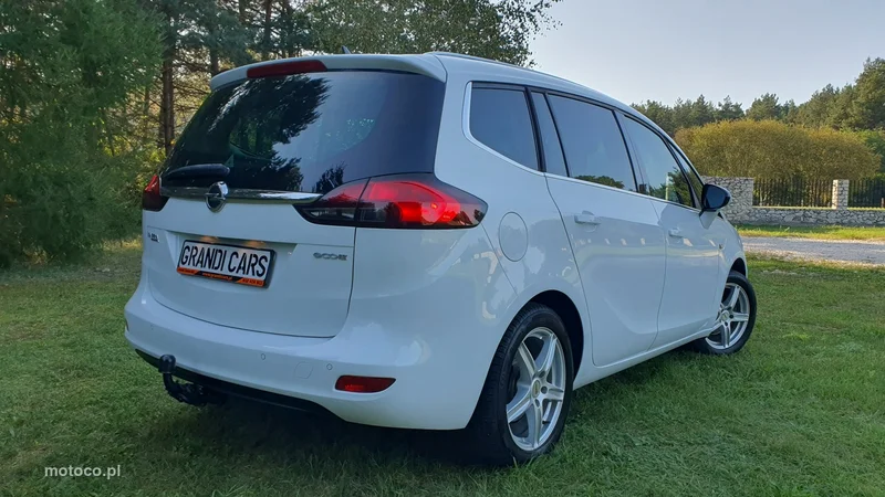 Opel Zafira C Tourer 2