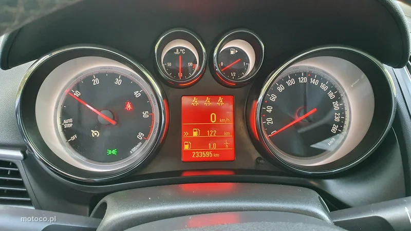 Opel Zafira C Tourer 18