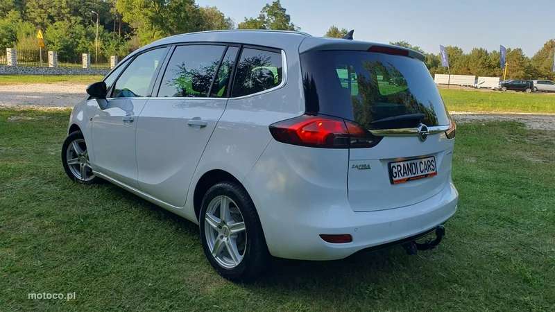 Opel Zafira C Tourer 4