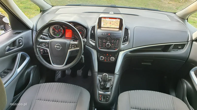 Opel Zafira C Tourer 5