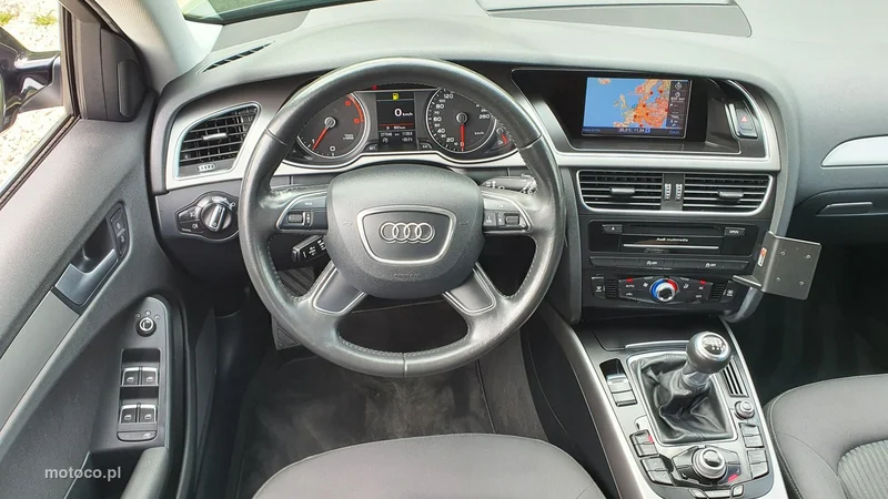 Audi A4 B8 19