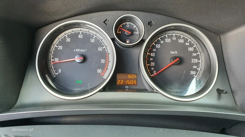 Opel Zafira B 18