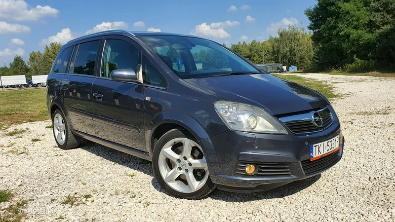 Opel Zafira B 3