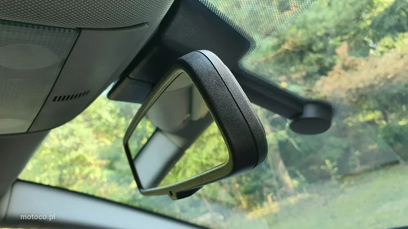 Opel Zafira B 21