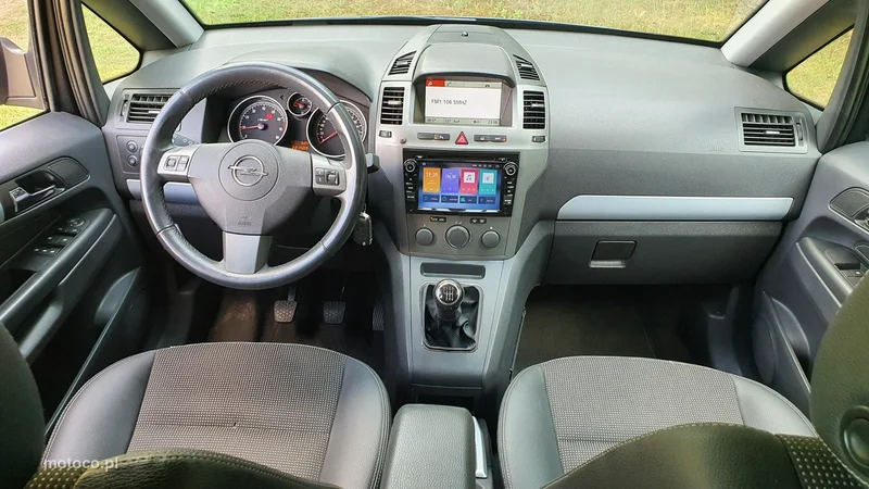 Opel Zafira B 5