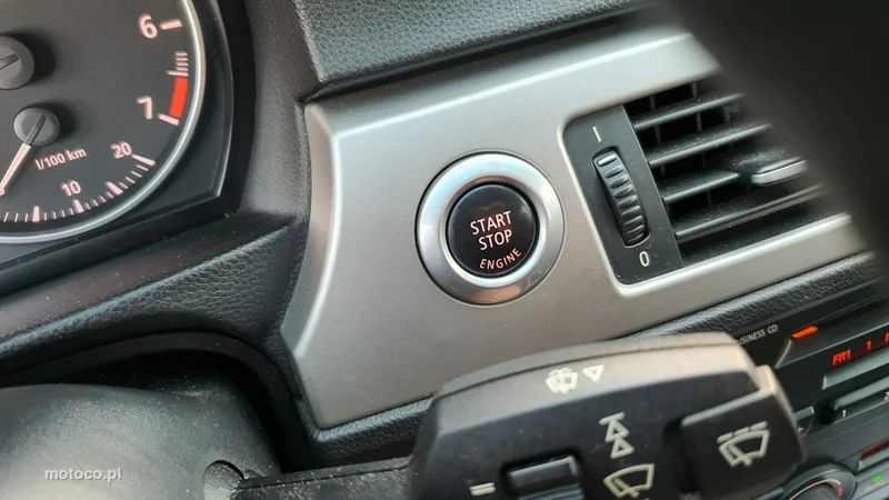 BMW Seria 3 E90 320 22