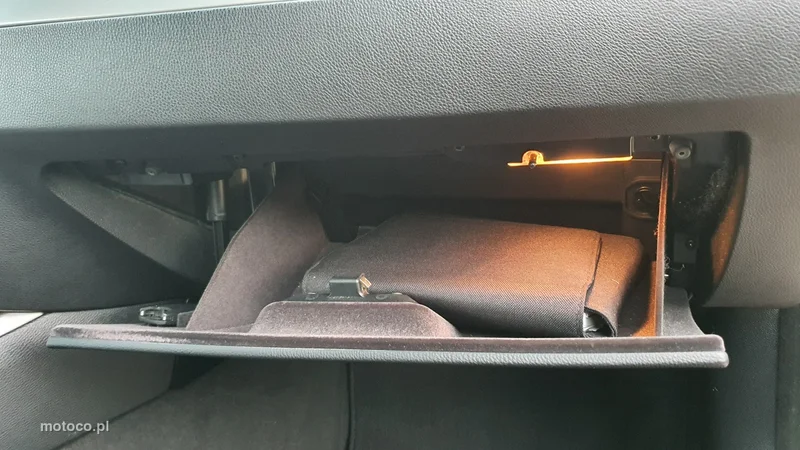 BMW Seria 3 E90 320 26