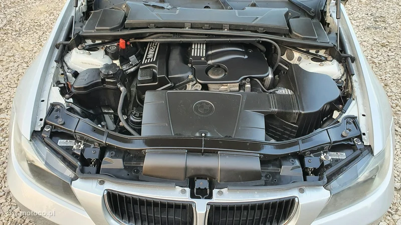 BMW Seria 3 E90 320 31