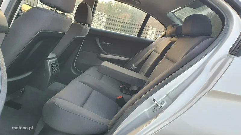 BMW Seria 3 E90 320 8