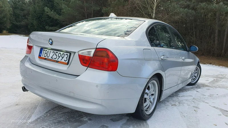 BMW Seria 3 E90 320 2