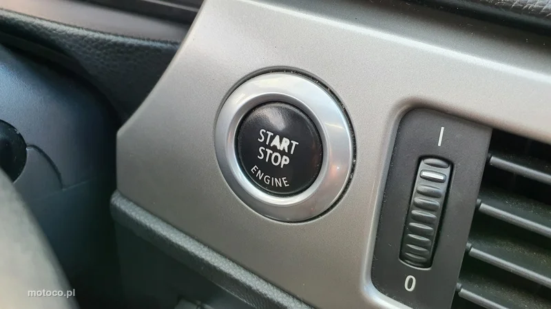 BMW Seria 3 E90 320 21