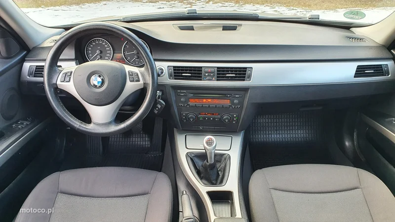 BMW Seria 3 E90 320 5