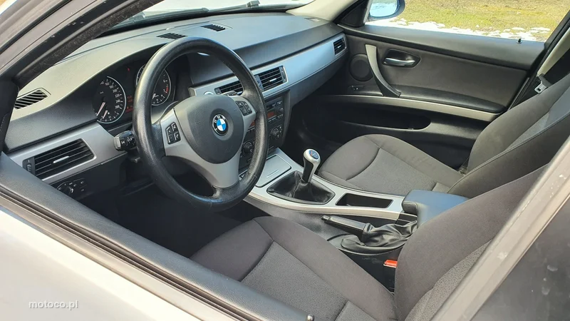 BMW Seria 3 E90 320 10