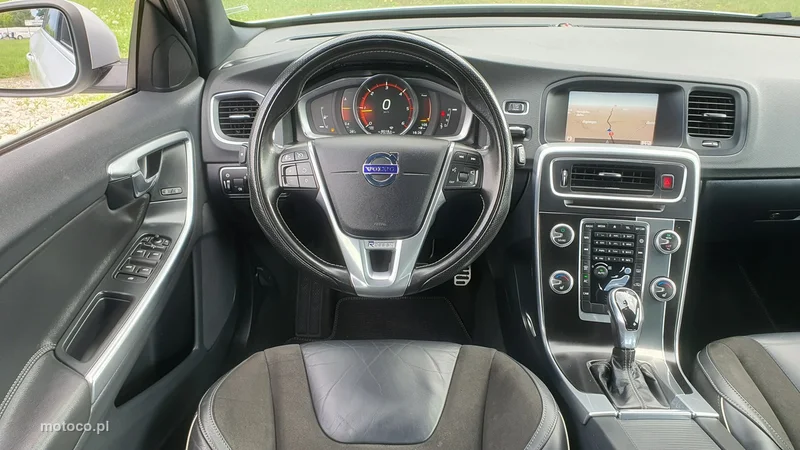 Volvo V60 16