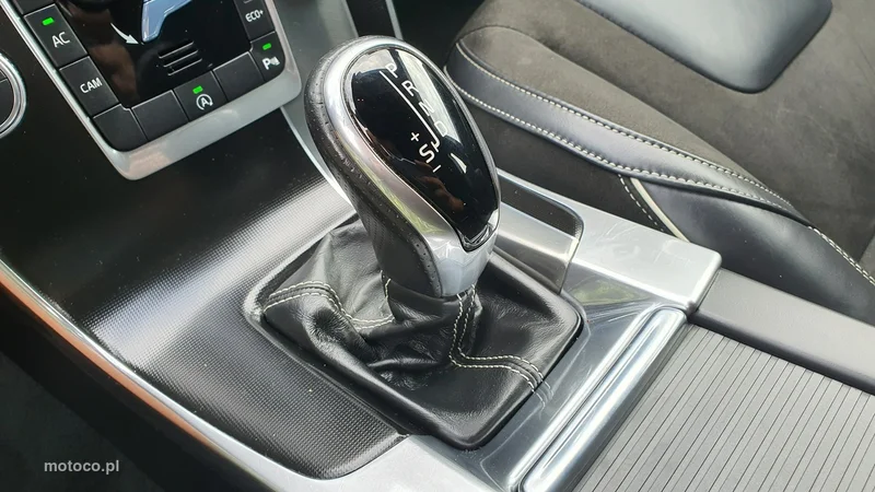 Volvo V60 23