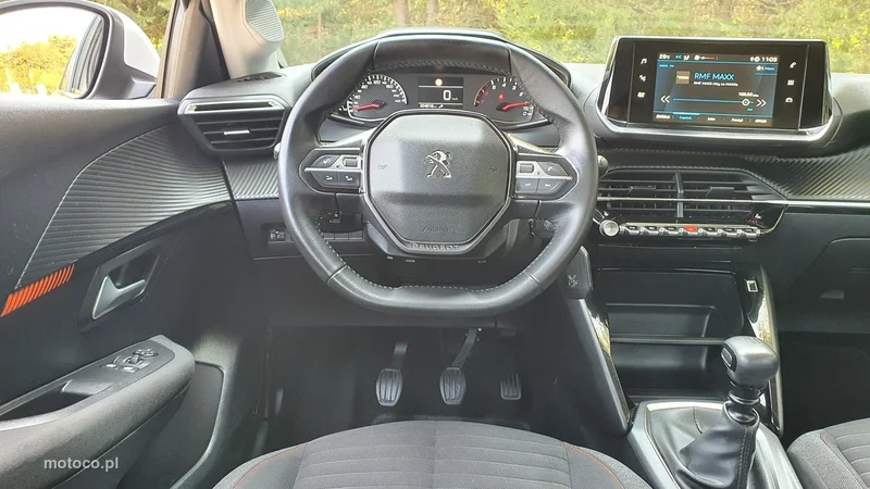 Peugeot 208 18
