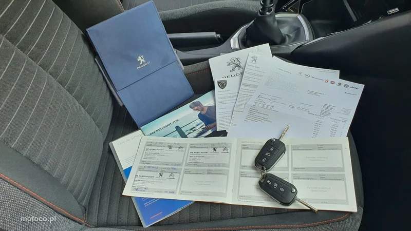 Peugeot 208 27