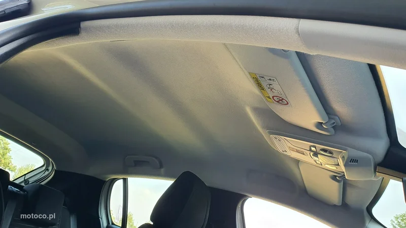 Peugeot 208 30