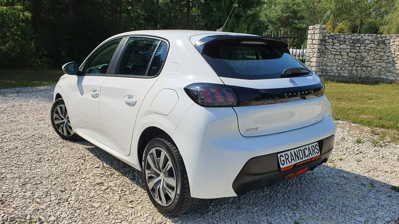 Peugeot 208 4