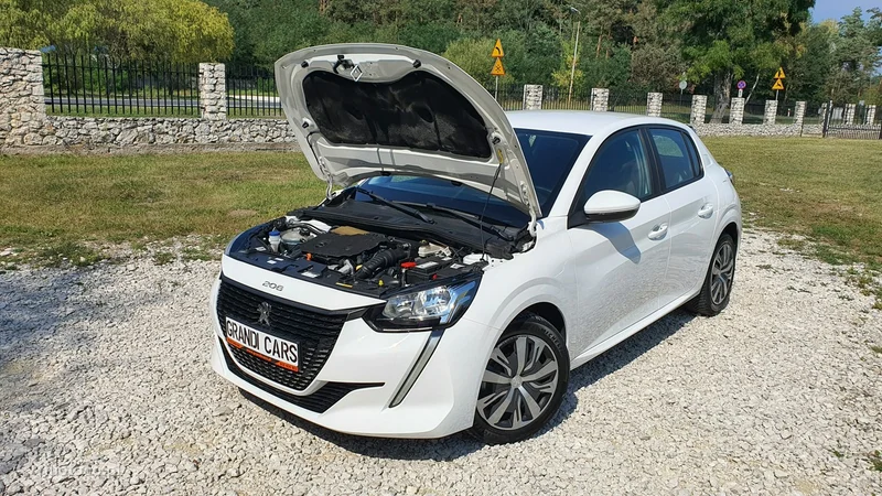 Peugeot 208 31