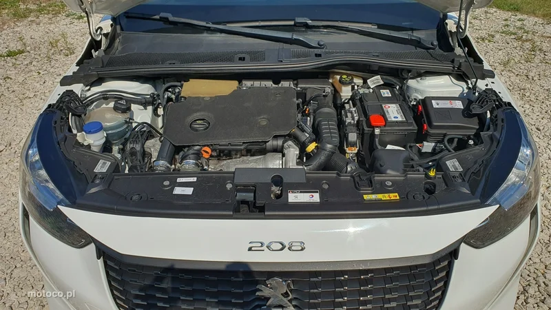 Peugeot 208 32
