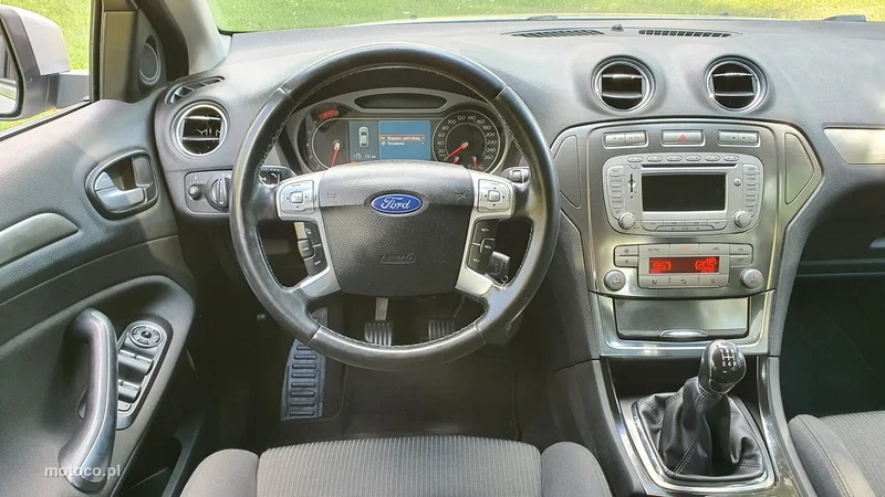 Ford Mondeo IV 17