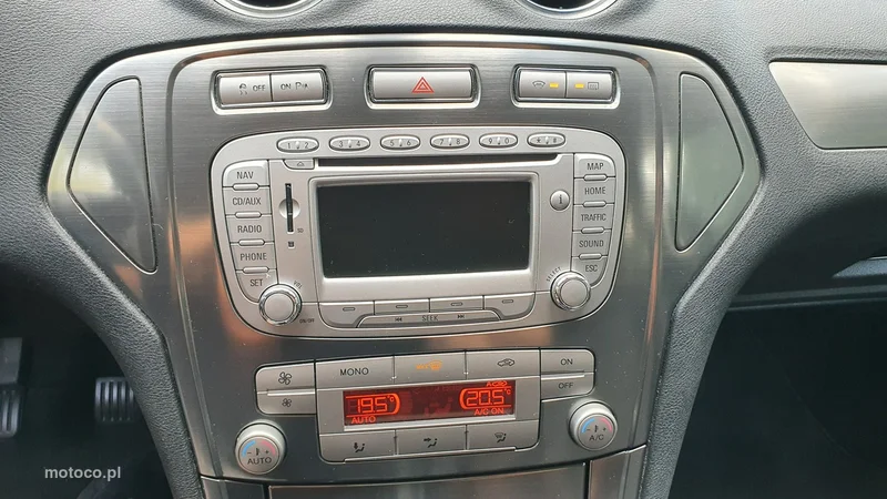Ford Mondeo IV 22