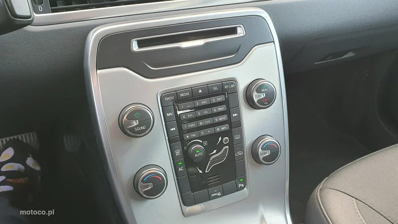 Volvo S80 24