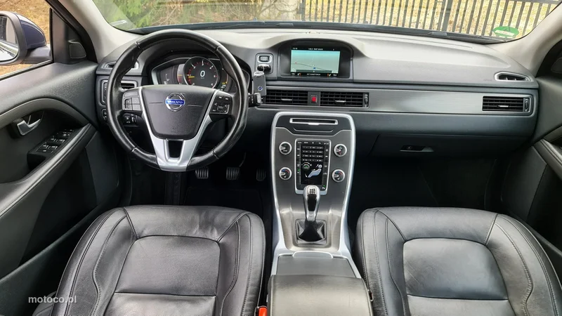 Volvo V70 5