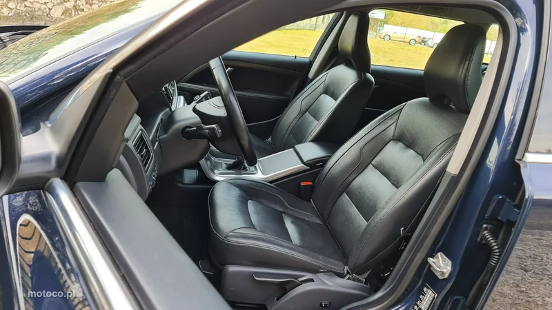 Volvo V70 6