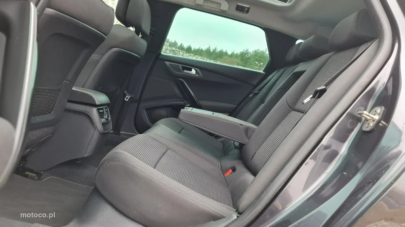 Peugeot 508 SW 8