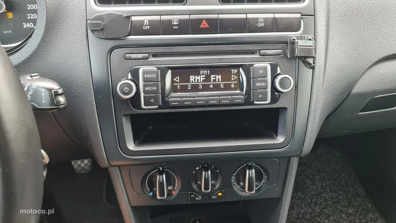 Volkswagen Polo V 6R 19