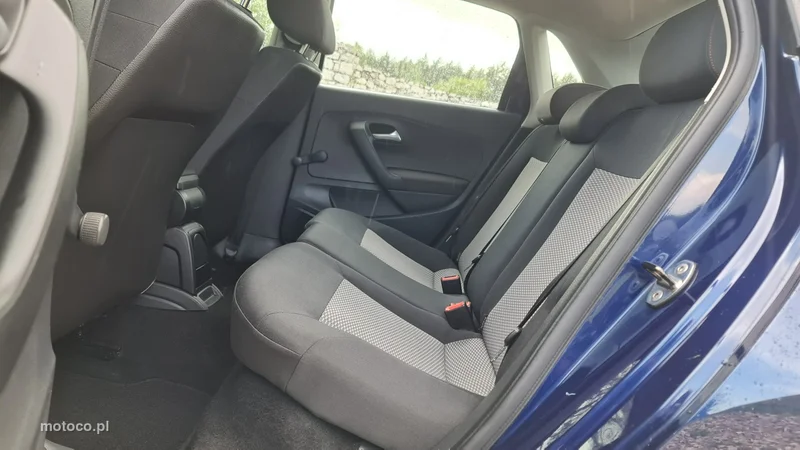 Volkswagen Polo V 6R 8