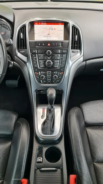 Opel Astra J 19
