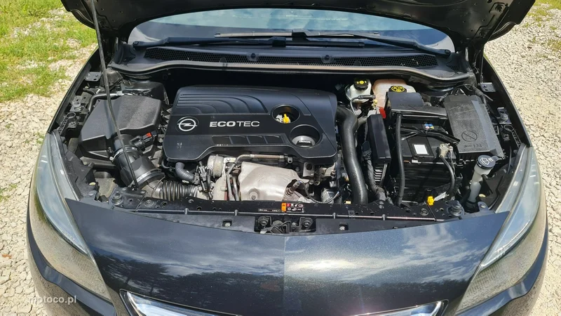 Opel Astra J 30