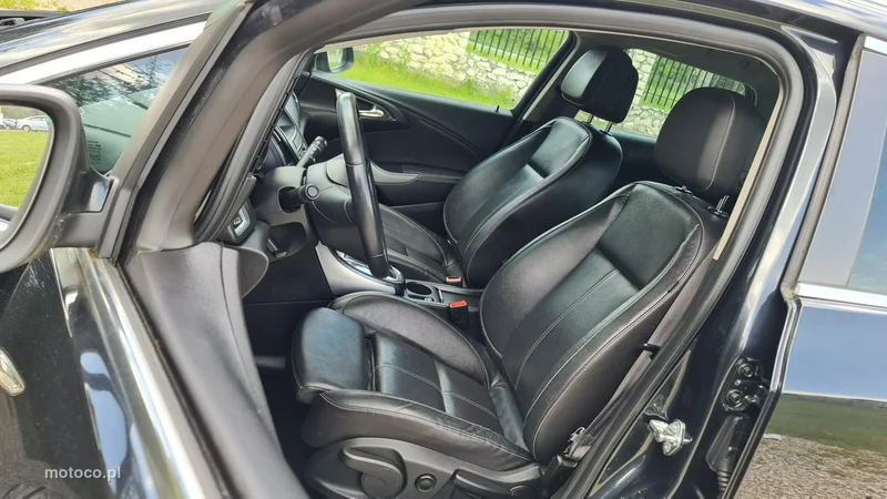 Opel Astra J 6