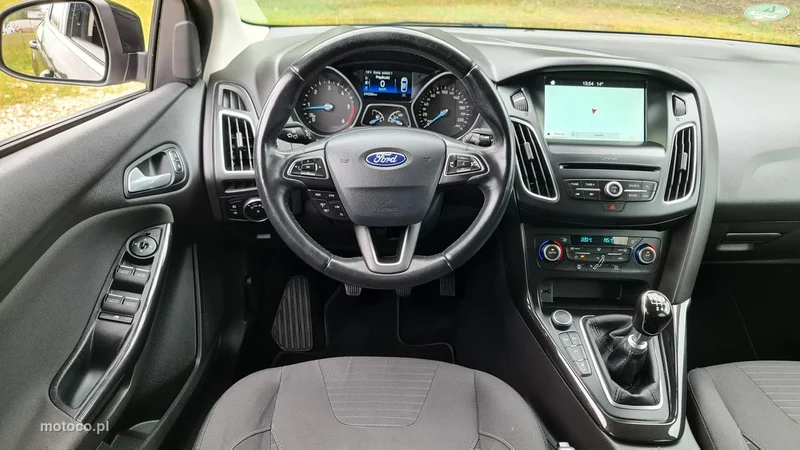 Ford Focus III 16
