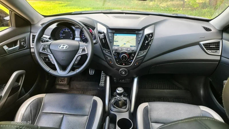 Hyundai Veloster 5