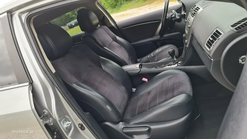 Toyota Avensis T27 7