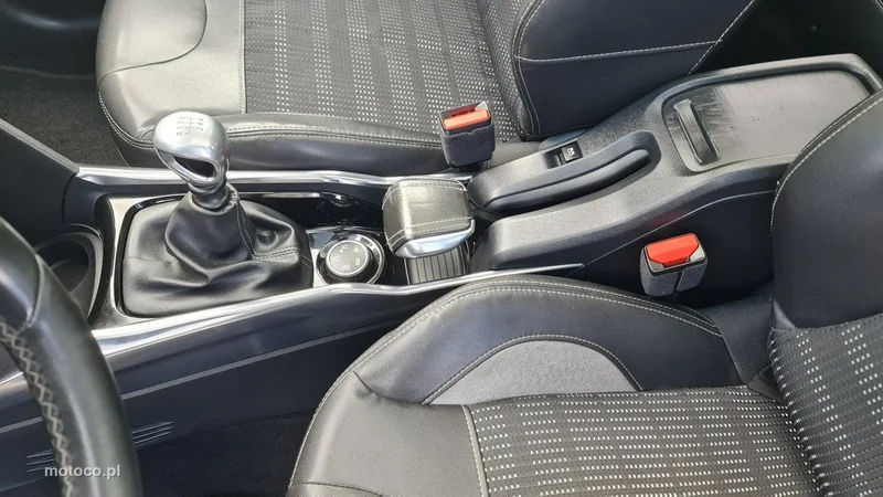 Peugeot 2008 25